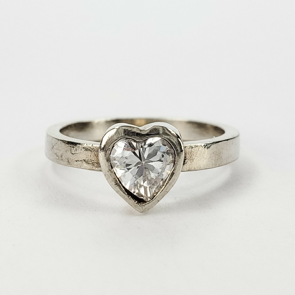 M Sterling Silver Rhinestone Heart Ring Size 7 Silver 925 Heart Shaped Solitaire